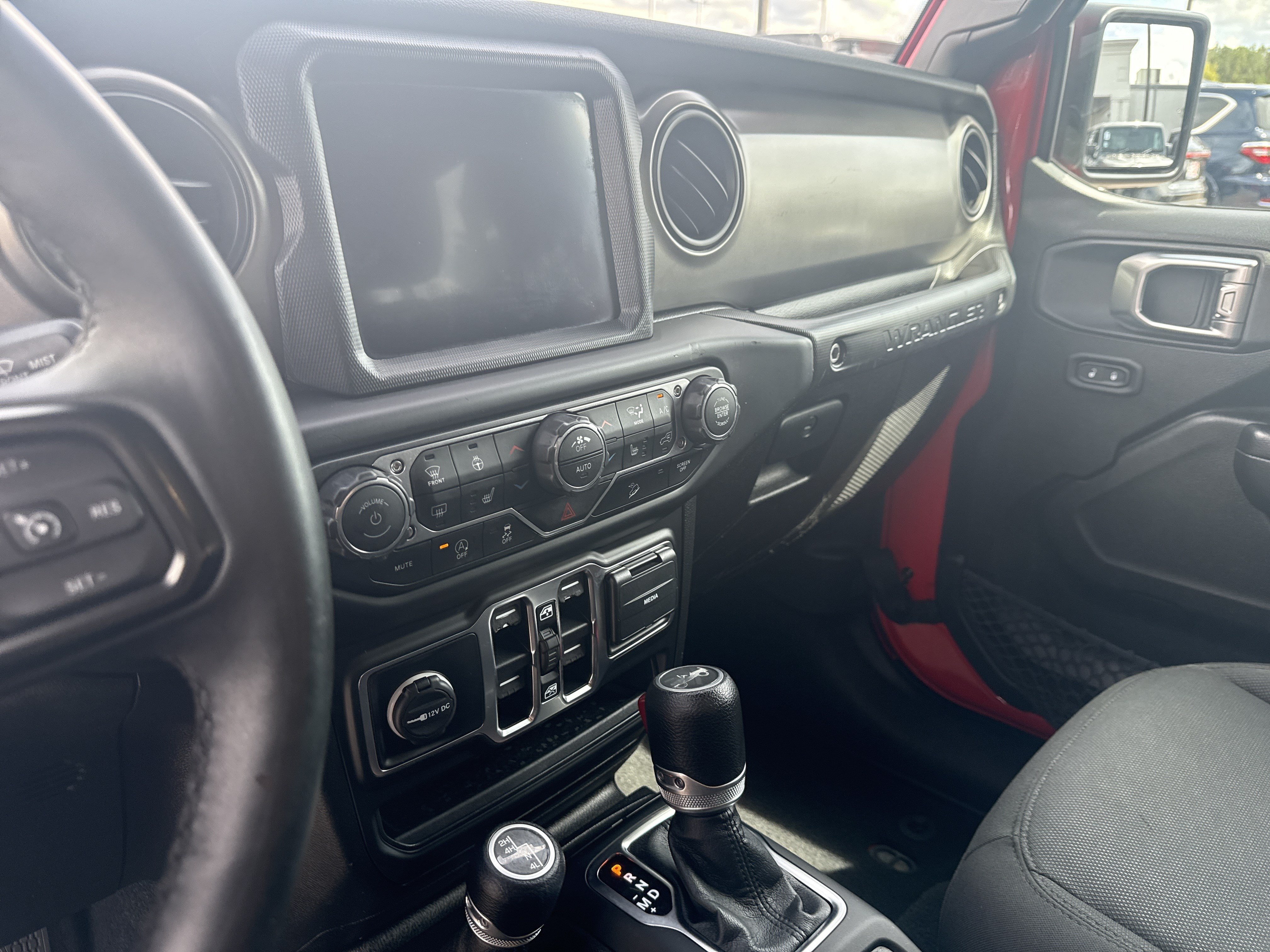 Used 2019 Jeep Wrangler Unlimited Sport S AWD/4WD image 27