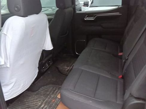 Used 2022 Chevrolet Silverado 1500 LT image 13