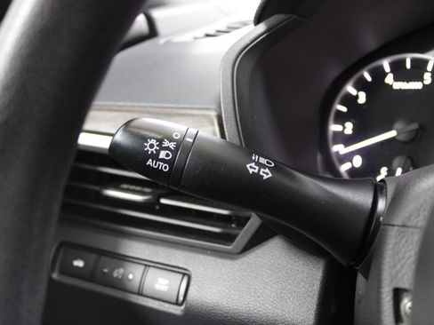 Used 2024 Nissan Altima 2.5 SV image 35