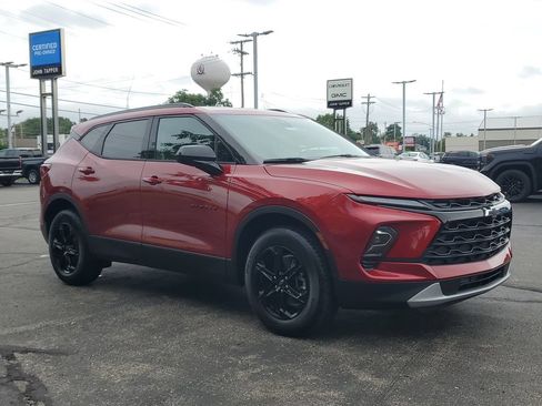 New 2026 Chevrolet Blazer LT w/ Convenience Package AWD/4WD image 3