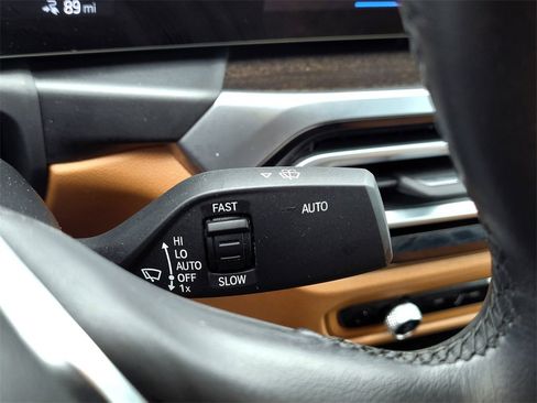 Used 2023 BMW i4 eDrive40 w/ Premium Package image 33