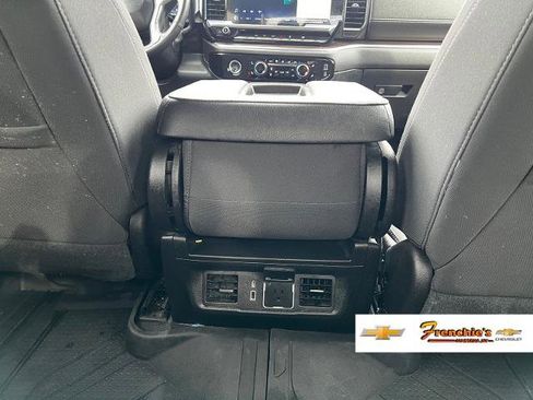 Used 2023 Chevrolet Silverado 1500 LT AWD/4WD image 26