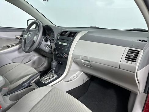 Used 2010 Toyota Corolla LE FWD image 22