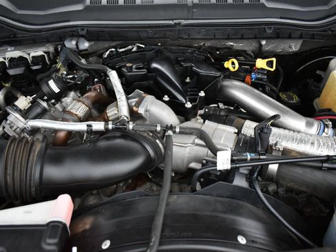 Used 2018 Ford F250 XL w/ Power Equipment Group image 48