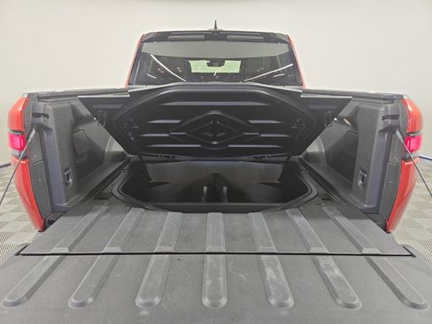 Used 2023 Rivian R1T Adventure image 15