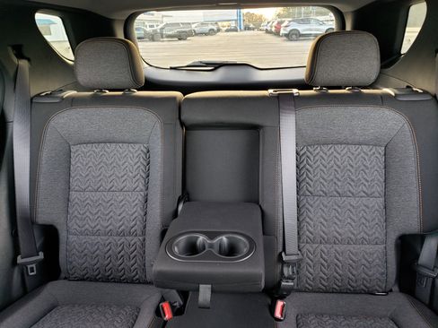 Used 2022 Chevrolet Equinox LT w/ Driver Convenience Package image 31