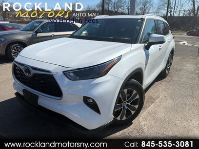 Used 2022 Toyota Highlander XLE