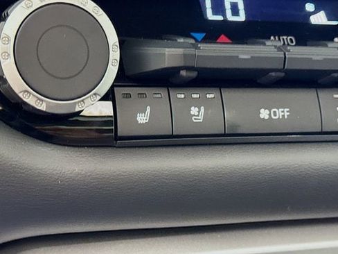 New 2025 Toyota Tundra Platinum image 19