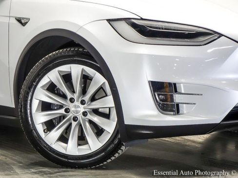 Used 2019 Tesla Model X Long Range image 4
