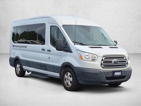 Used 2019 Ford Transit 350 XLT RWD image 3