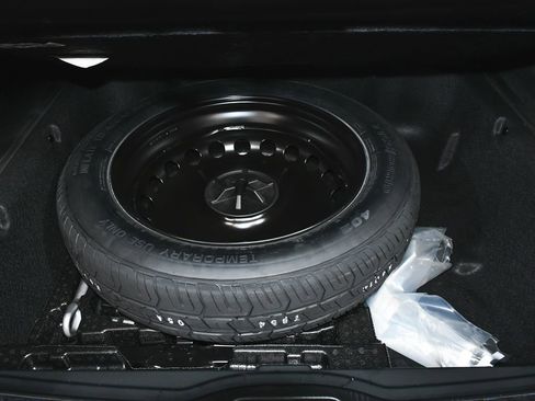 Used 2024 Mercedes-Benz GLE 450 4MATIC image 70