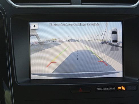 Used 2018 Ford Explorer XLT w/ Equipment Group 201A image 18