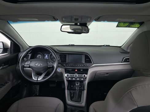 Used 2020 Hyundai Elantra Value Edition FWD image 27