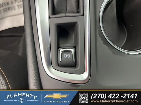Used 2024 Chevrolet Equinox LT FWD image 33