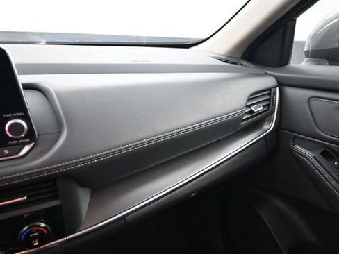 Used 2025 Nissan Rogue SV AWD/4WD image 20