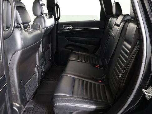 Used 2021 Jeep Grand Cherokee Limited X image 37