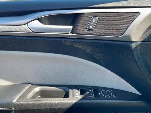 Certified 2018 Ford Fusion S FWD image 10