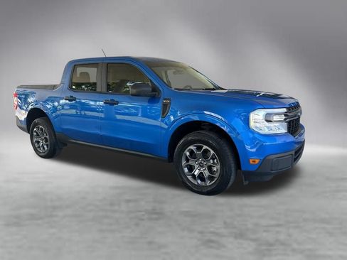 Used 2022 Ford Maverick XLT FWD image 2