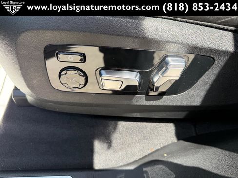 Used 2021 BMW X7 M50i w/ Executive Package AWD/4WD image 35