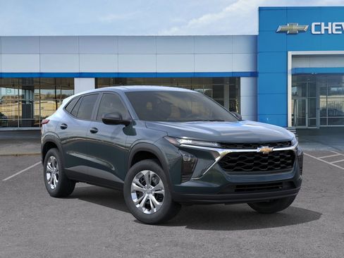 New 2026 Chevrolet Trax LS FWD image 8
