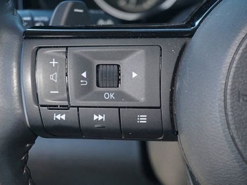 Certified 2024 Nissan Pathfinder SL image 23