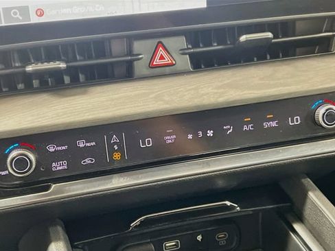 Certified 2023 Kia Sportage X-Line AWD/4WD image 16