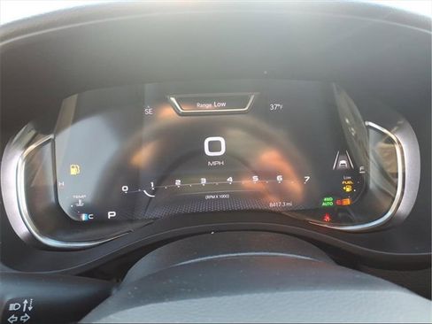 Certified 2025 RAM 1500 Big Horn image 18