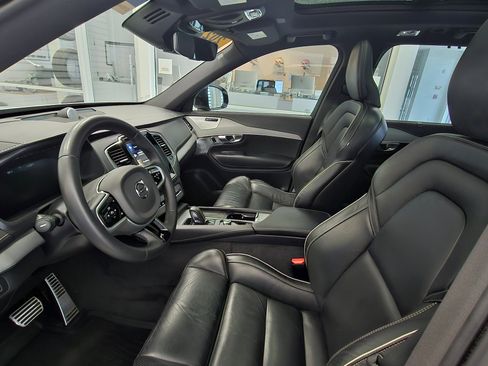 Certified 2022 Volvo XC90 T8 R-Design w/ Advanced Package image 22