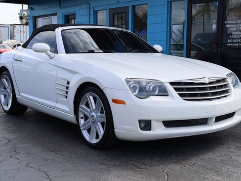 Used 2005 Chrysler Crossfire Limited image 4
