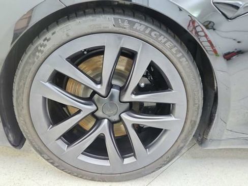 Used 2021 Tesla Model S Plaid image 61