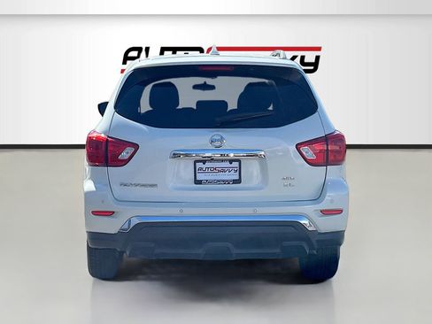 Used 2020 Nissan Pathfinder SL image 6