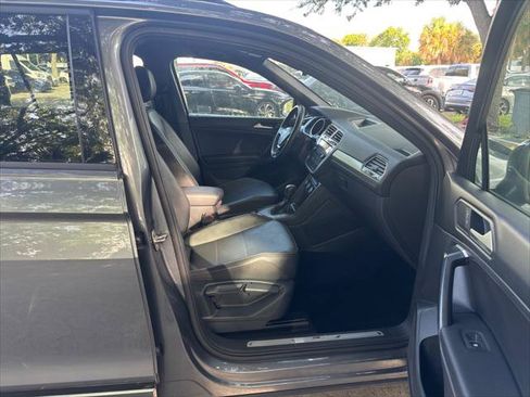 Used 2021 Volkswagen Tiguan SE R-Line FWD image 19