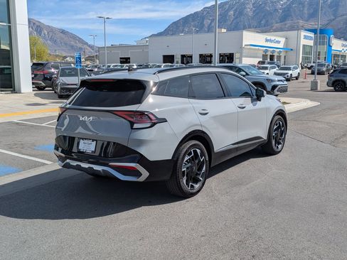 Used 2025 Kia Sportage SX image 3