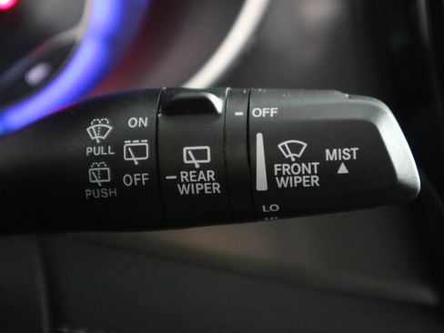 New 2026 Chrysler Pacifica Select image 32