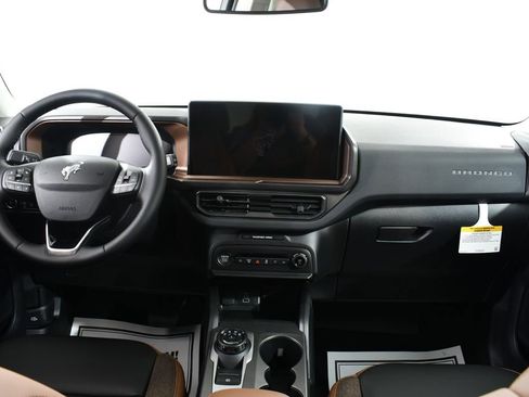 New 2026 Ford Bronco Sport Outer Banks AWD/4WD image 7