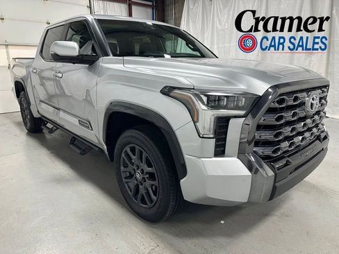 Used 2025 Toyota Tundra Platinum AWD/4WD image 1
