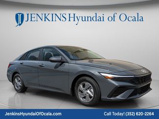 New 2026 Hyundai Elantra SE FWD video 1