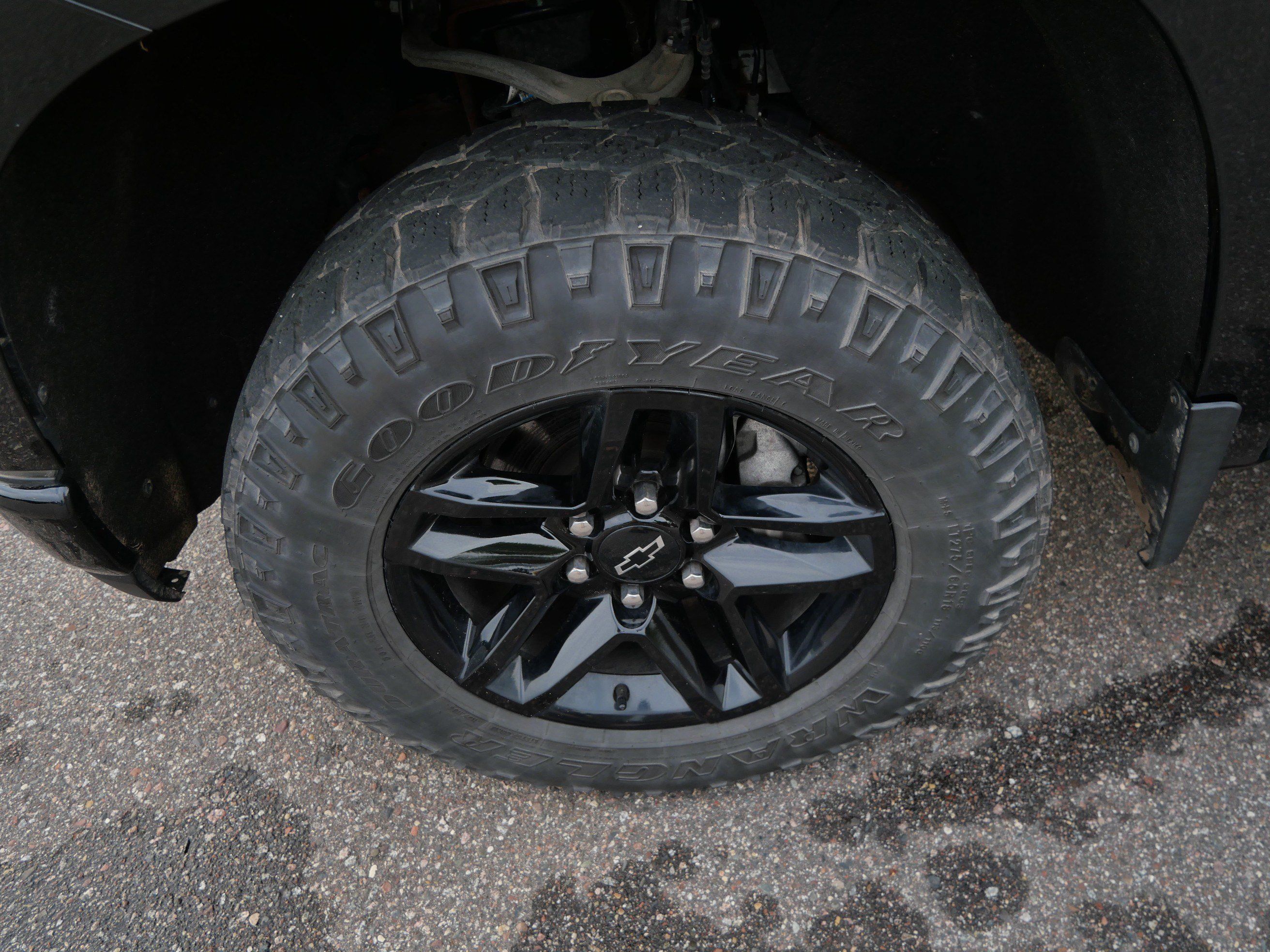 Used 2021 Chevrolet Silverado 1500 LT Trail Boss w/ Bed Protection Package AWD/4WD image 16