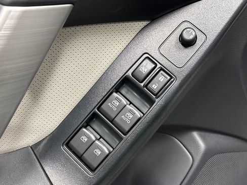 Used 2018 Subaru Forester 2.5i Limited AWD/4WD image 13