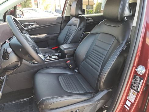 Used 2024 Kia Sportage SX FWD image 16