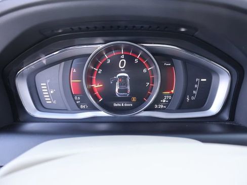 Used 2015 Volvo XC60 T5 Premier w/ Proximity Package image 33