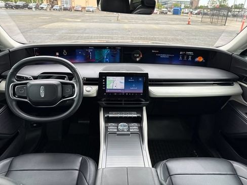Used 2024 Lincoln Nautilus Premier AWD/4WD image 15