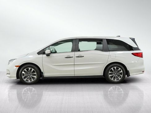 Used 2023 Honda Odyssey EX-L image 2