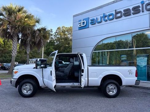 Used 2016 Ford F250 XL w/ Power Equipment Group AWD/4WD image 22