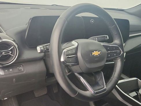 Used 2025 Chevrolet Equinox LT image 13