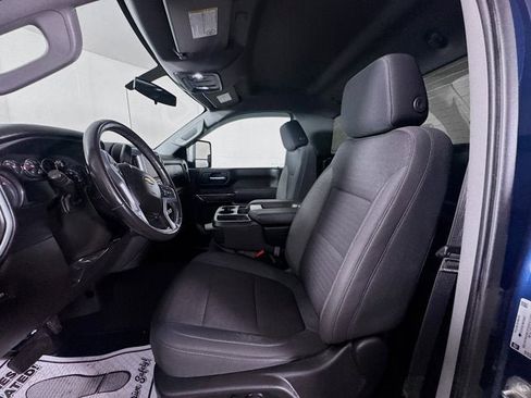 Used 2022 Chevrolet Silverado 2500 LT w/ Convenience Package image 17