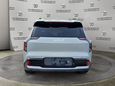 Used 2024 Kia EV9 GT-Line image 4