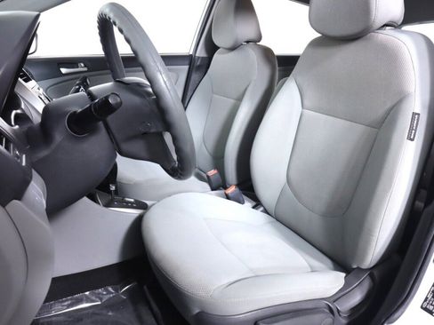 Used 2014 Hyundai Accent GS image 22