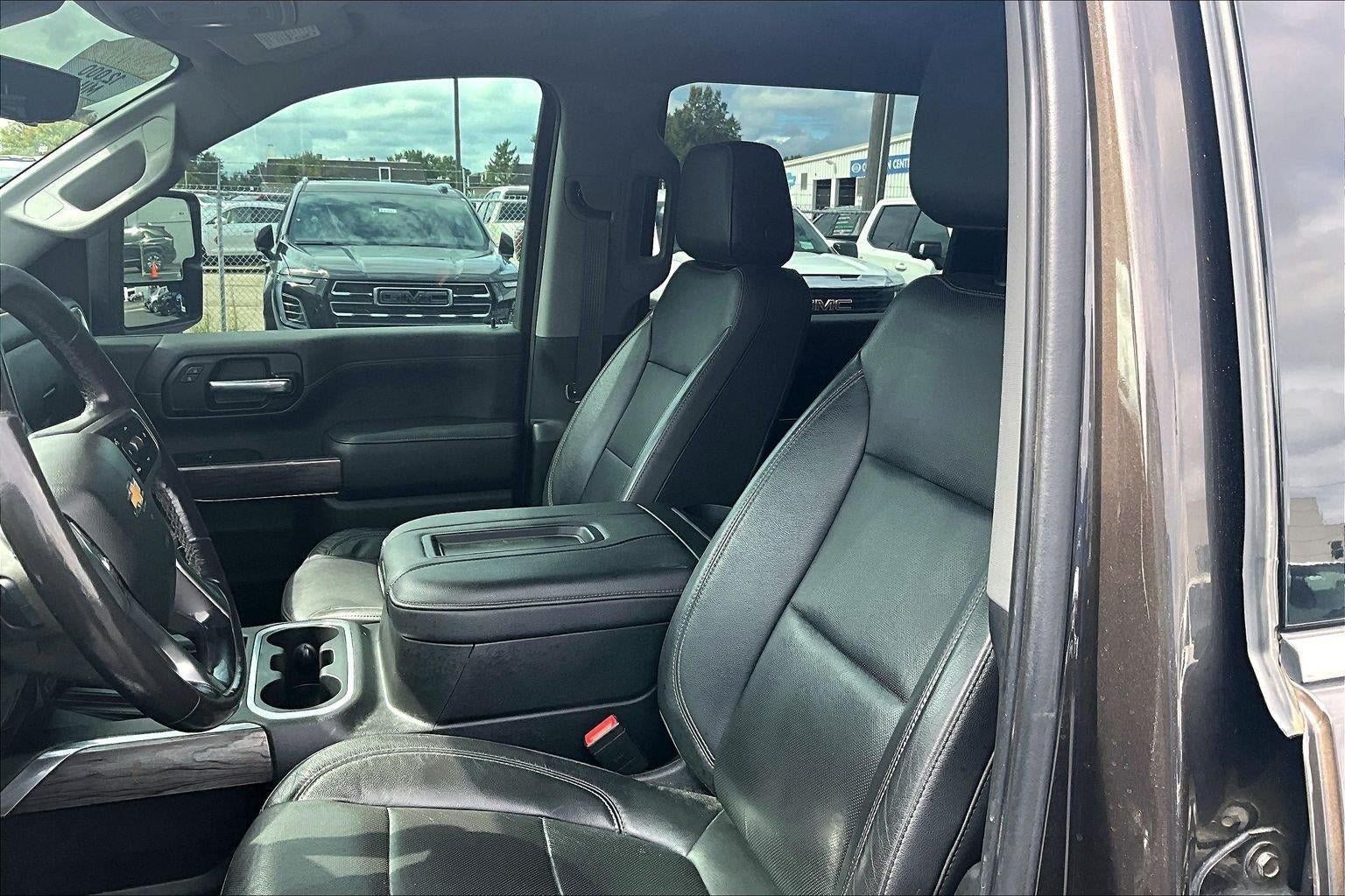 Used 2020 Chevrolet Silverado 2500 LTZ w/ LTZ Texas Edition AWD/4WD image 23