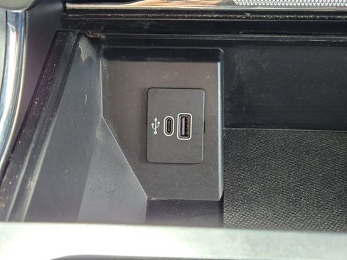Used 2025 Ford F150 Lariat w/ FX4 Off-Road Package AWD/4WD image 22